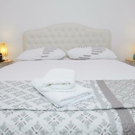 Apartman Zara Apartment Bagian luar foto